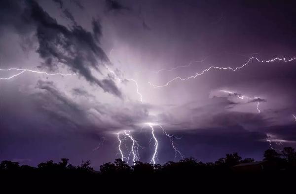 餐饮经营自然因素