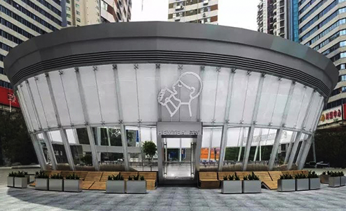 创建UFO店！为了保持热度，喜茶又拼了。